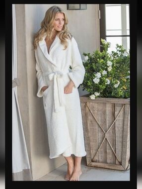 Barefoot Dreams CozyChic Pearl Robe